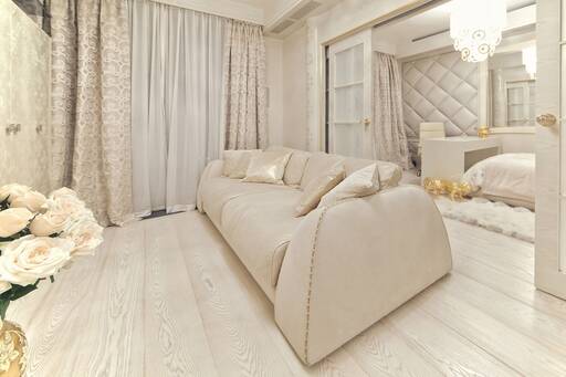 Lidia Bersani / Luxury Interior - Wooden white color floor, Silk curtains  