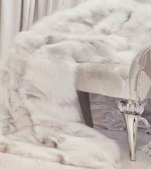 LUXURY BERSANI HOME COLLECTION ?  luxury fur plaid  - top quality white - silver fox 